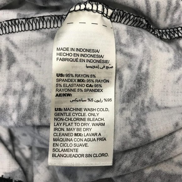 Chico’s Zenergy Stretchy Floral Print Blouse M - Picture 6 of 7